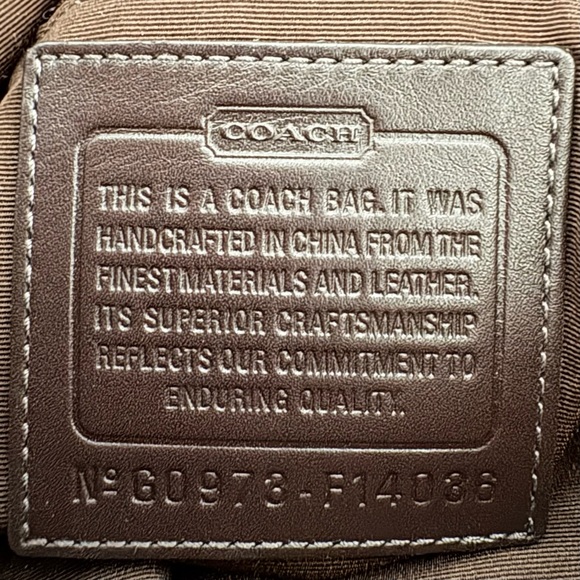 Coach Chelsea Horse and Carriage Shoulder Bag - Picture 11 of 12